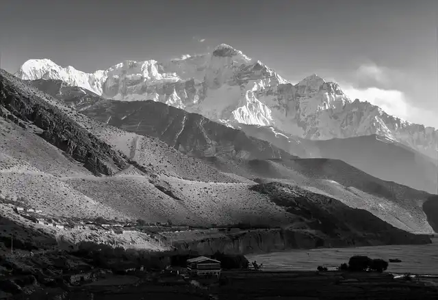 Manaslu Circuit: Trekking History, Culture & Nature in Nepal