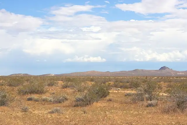 Trona Pinnacles: Mojave Desert’s Unique Rock Formations