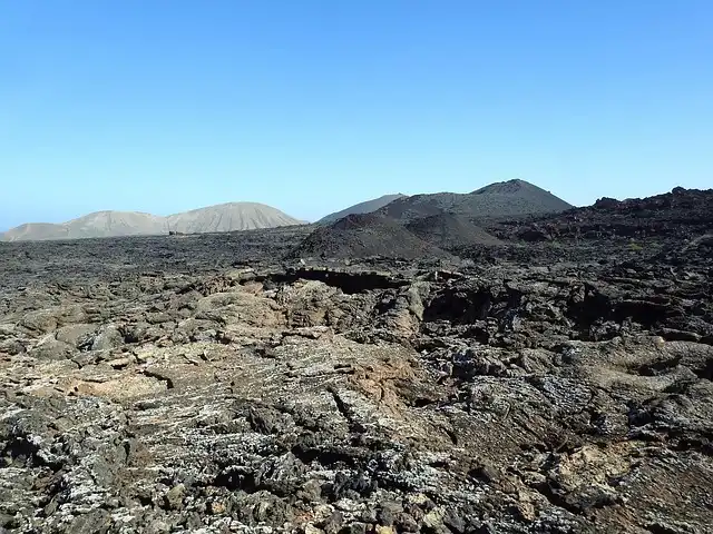 Canary Islands Dunes: Wildlife, Volcanoes & Desert Beauty