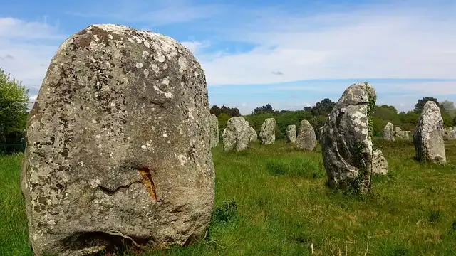 Carnac Stones: History, Myths & Vannes Travel Guide