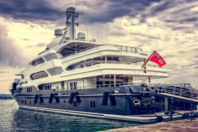 Luxury Travel on a Budget: Tips & Tricks