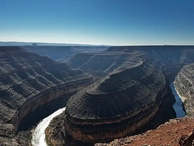 Exploring the Great Chamber: Utah’s Hidden Sandstone Cathedral